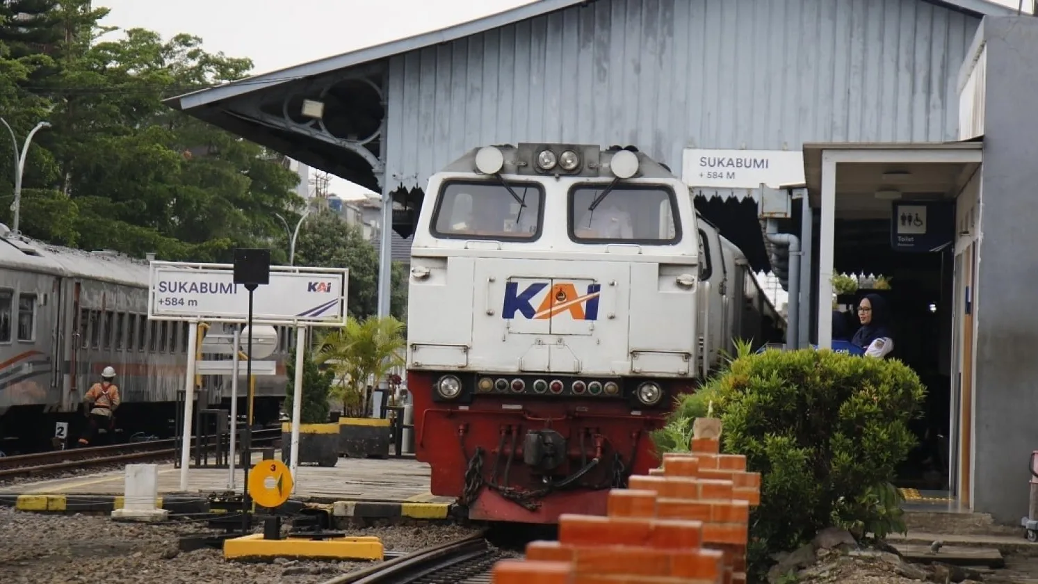 Sambut HUT ke-81 RI, KAI Beri Diskon Tiket 17 Persen dan Tarif KRL-LRT Rp 8